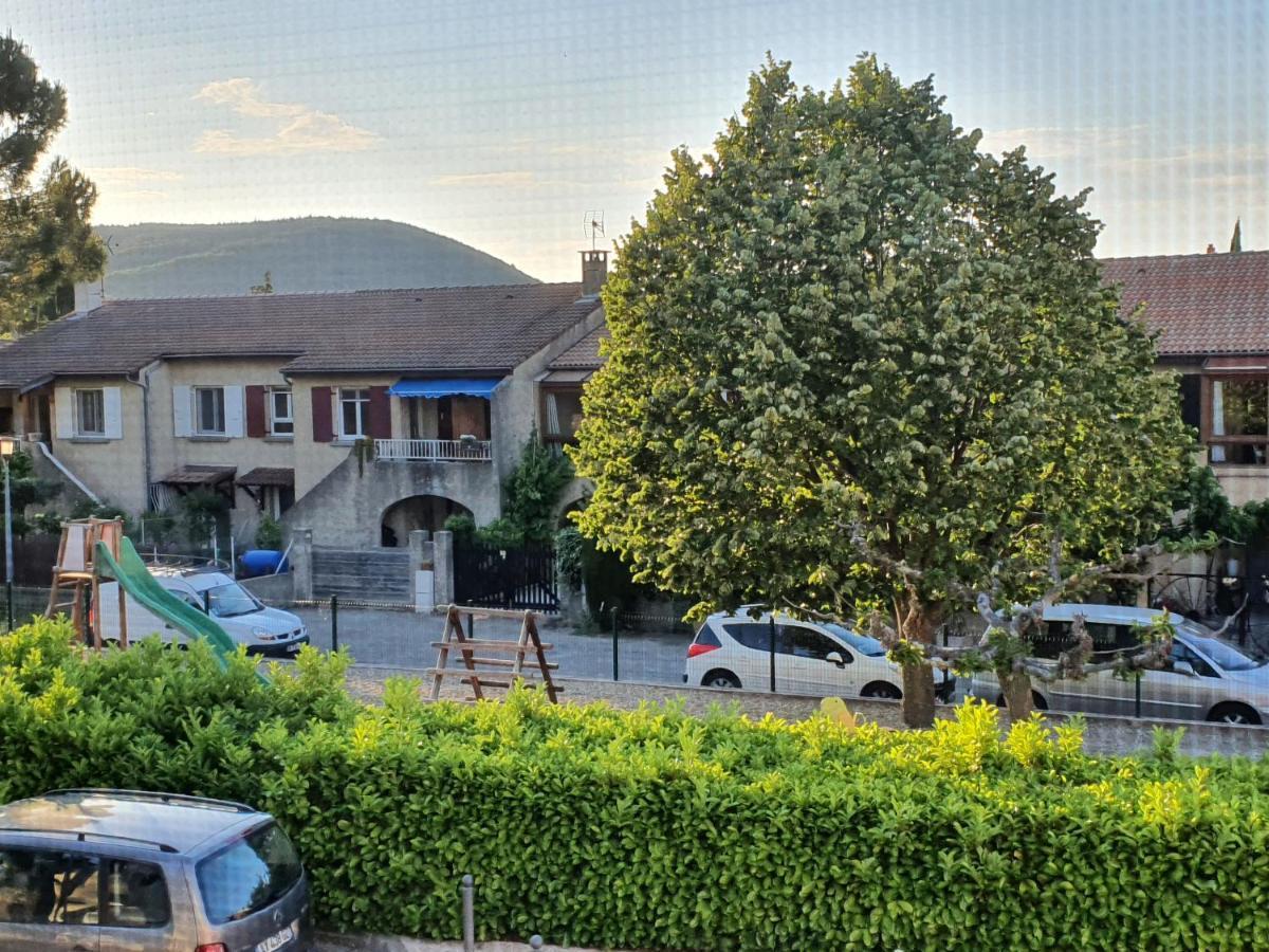 Le Petit Provencal Apartment Espeluche Екстериор снимка